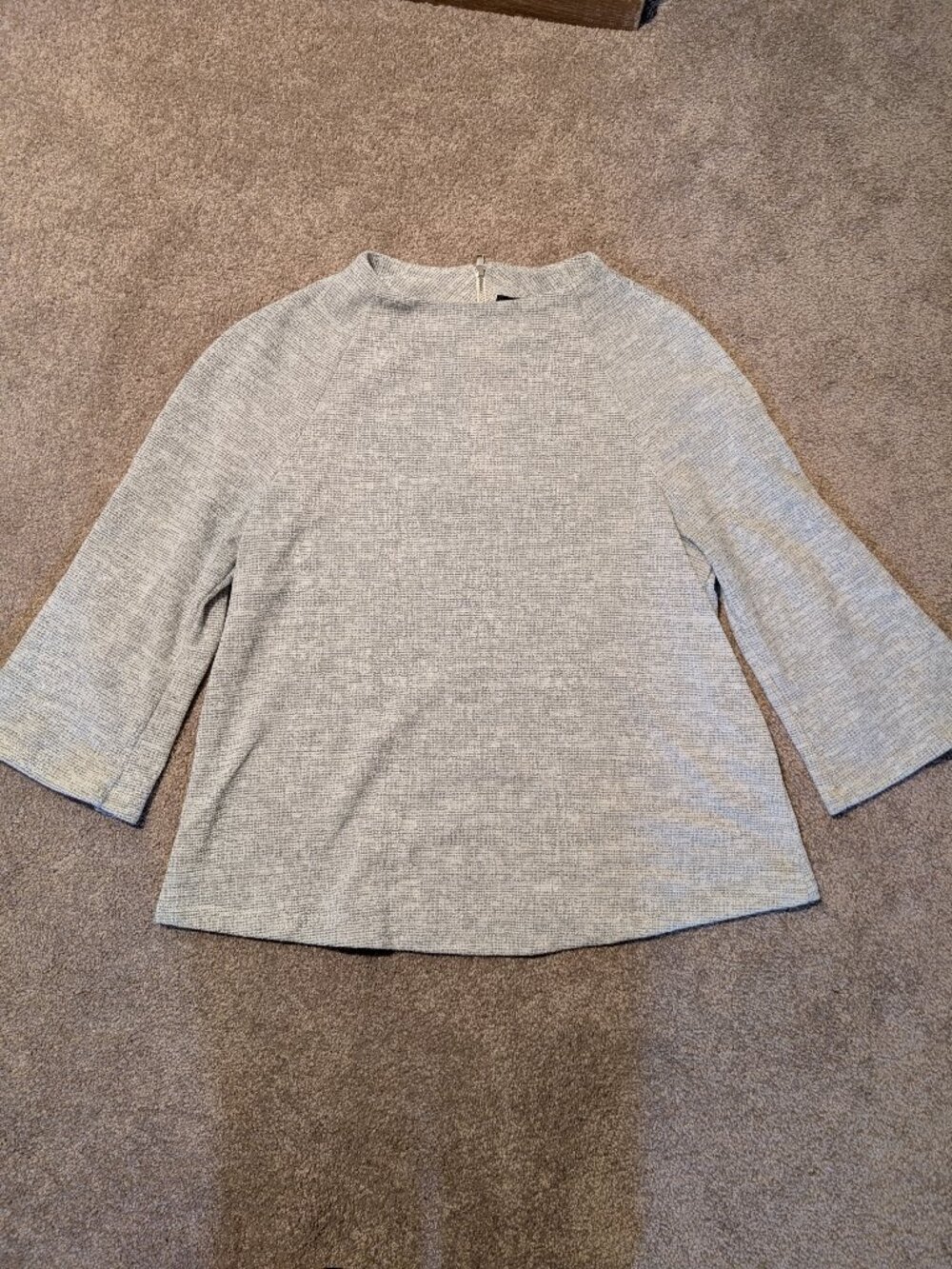 Anthropologie W5 Women top Size small Gray Round Neck short sleeve